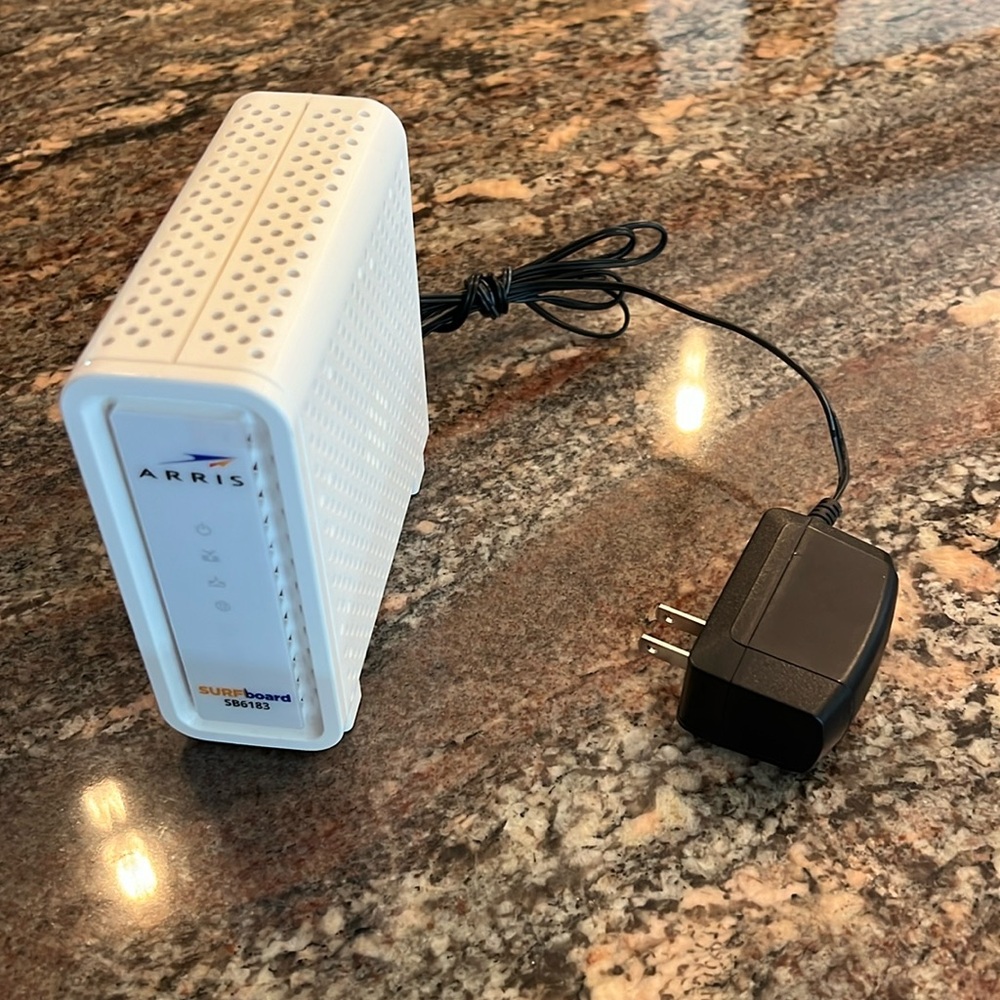 Arris Surfboard SB6183 Modem